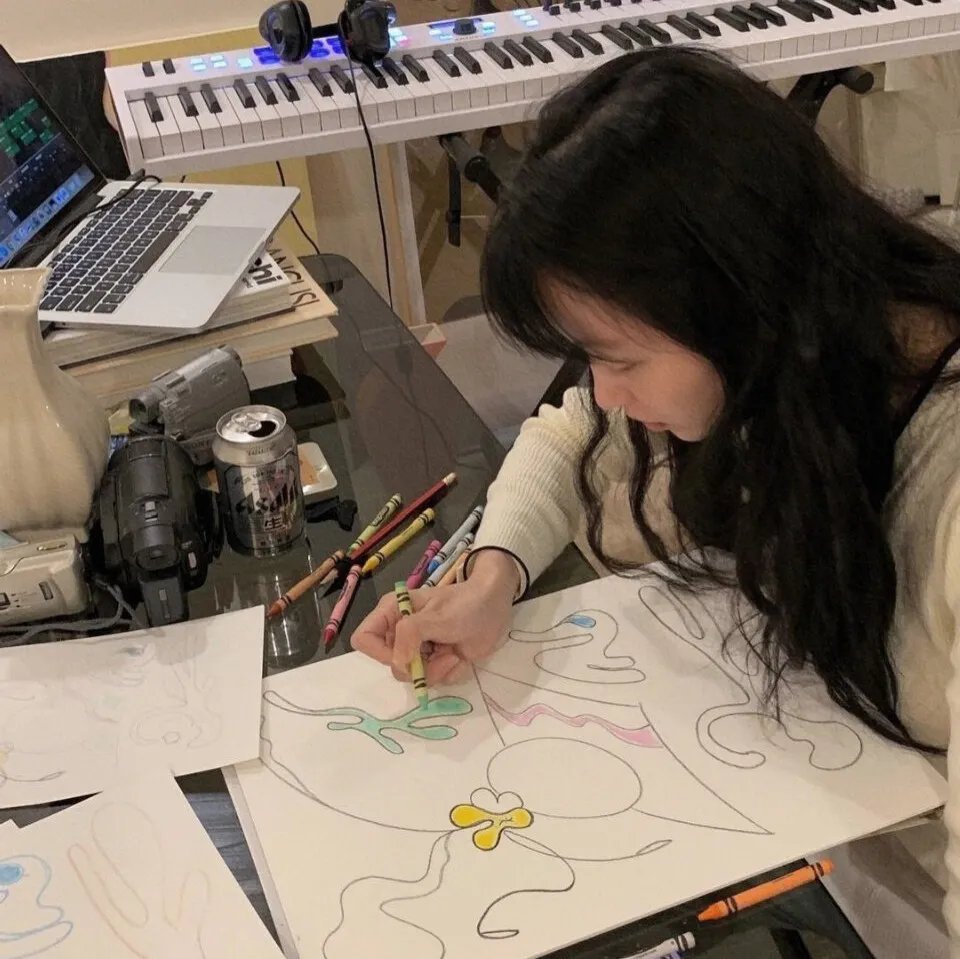 爱在风雨中凋零